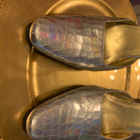 Linea Roma Silver Embossed (Snake) Leather Heels - Picture 7 of 9